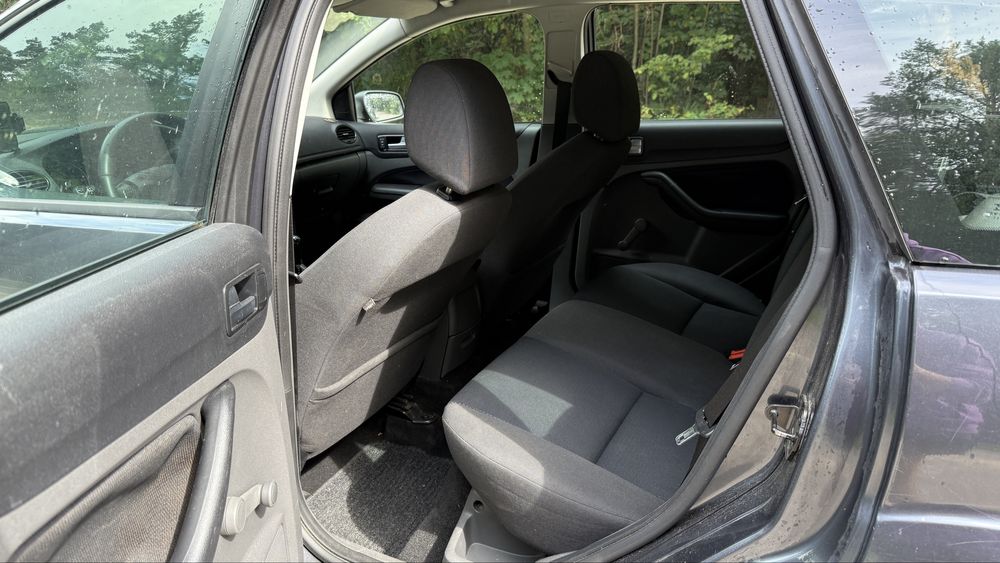 Ford focus mk2 2006 1.6tdci 90km Hak