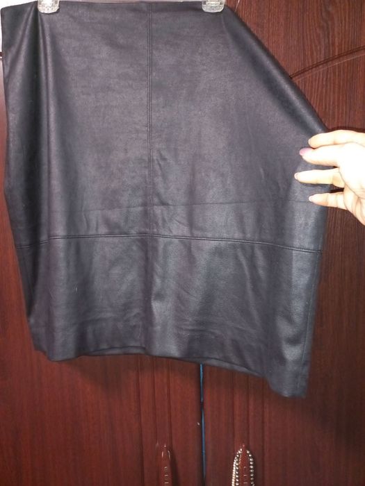 Чудова  жiноча спiдниця "карандаш"! Розмiр 52-56!