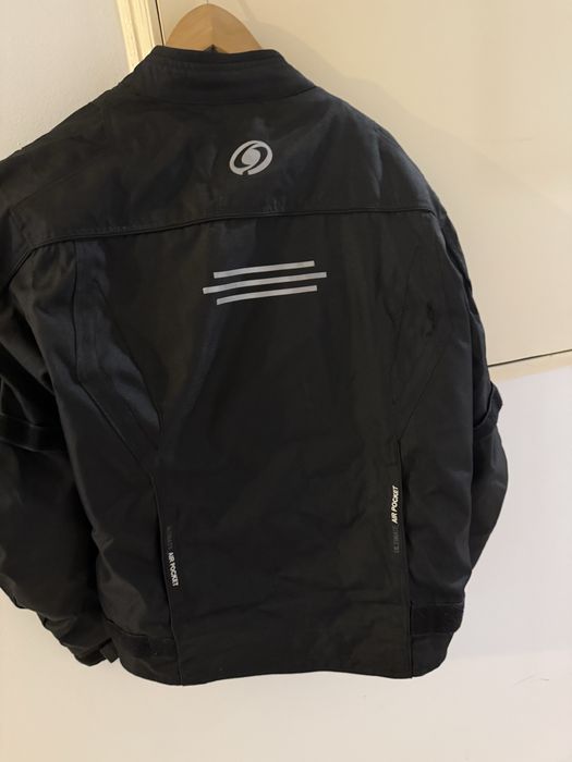 * USADO * Casaco Moto Caparica Peles