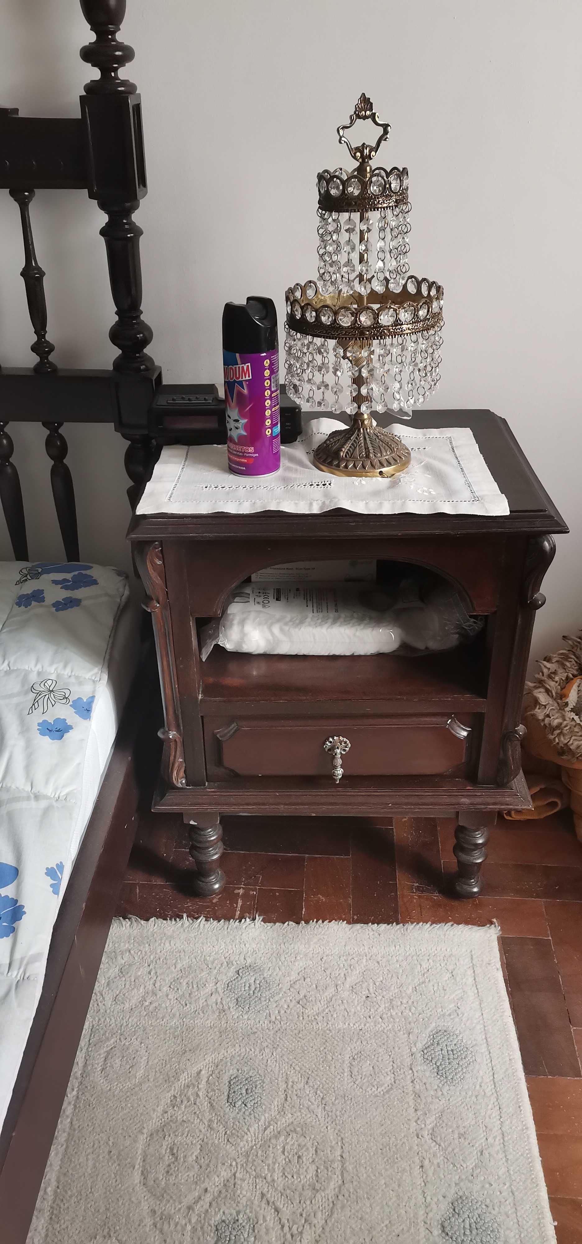 Mobília quarto casal mogno