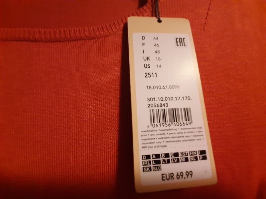 Sweterek damski Triangle 44