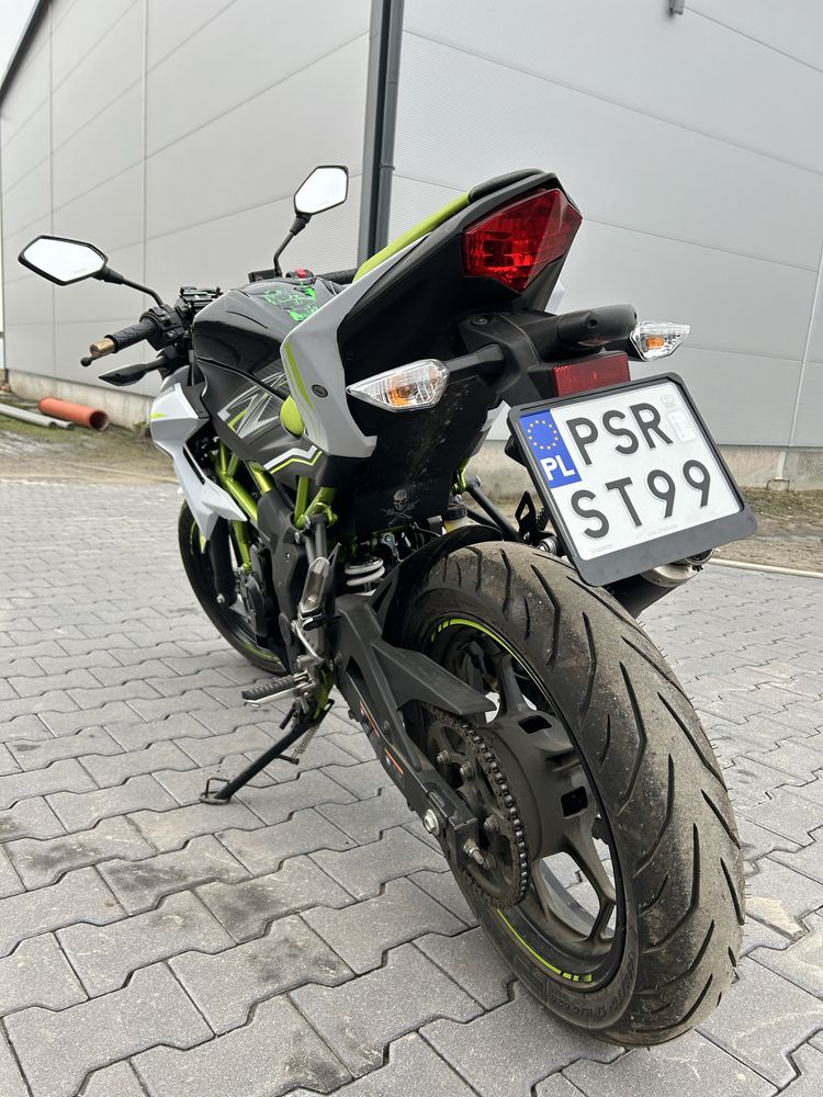 Kawasaki Z 125.