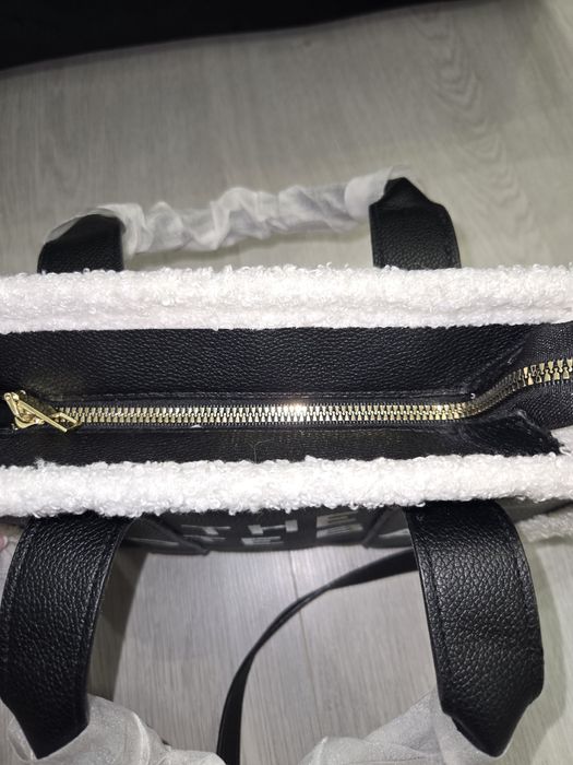 The Tote Bag czarna mała torebka nowa mini