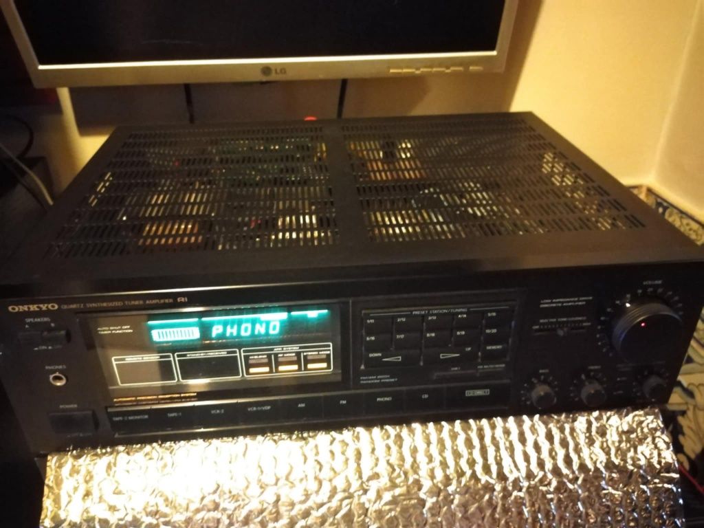 Amplificador Onkyo com rádio Mod TX 7630