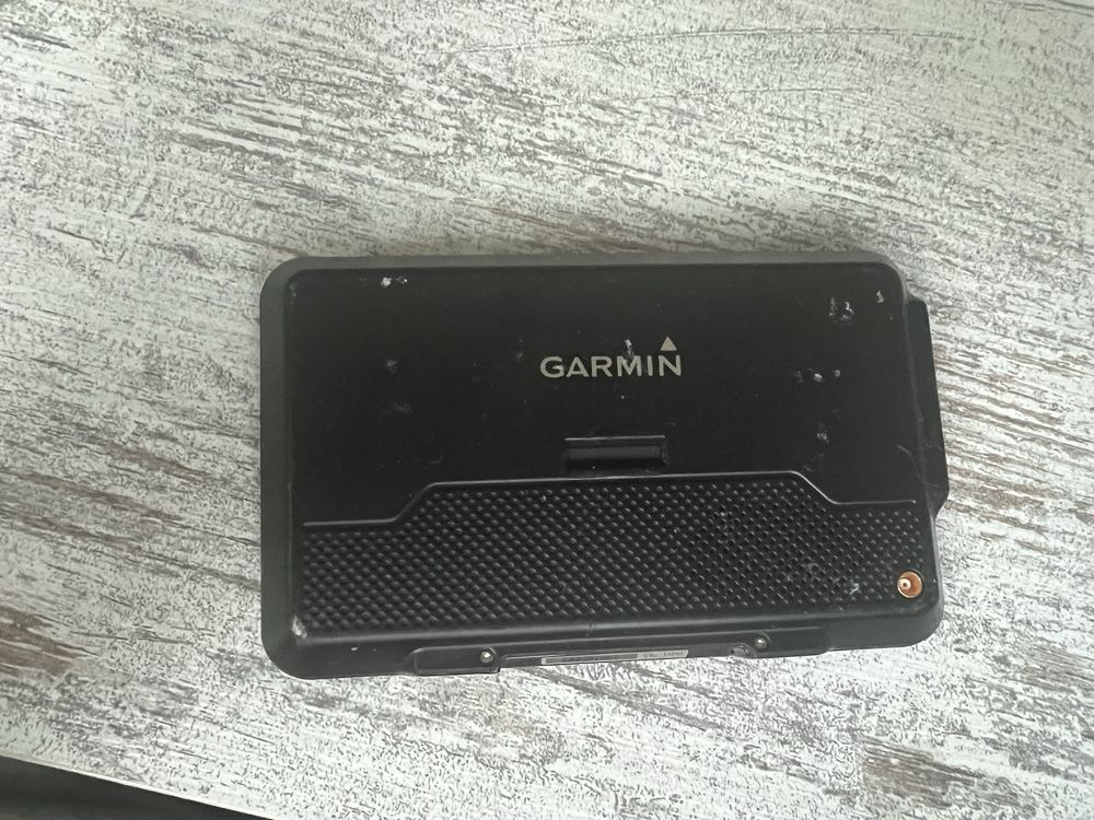 GPS-навигатор Garmin 765T