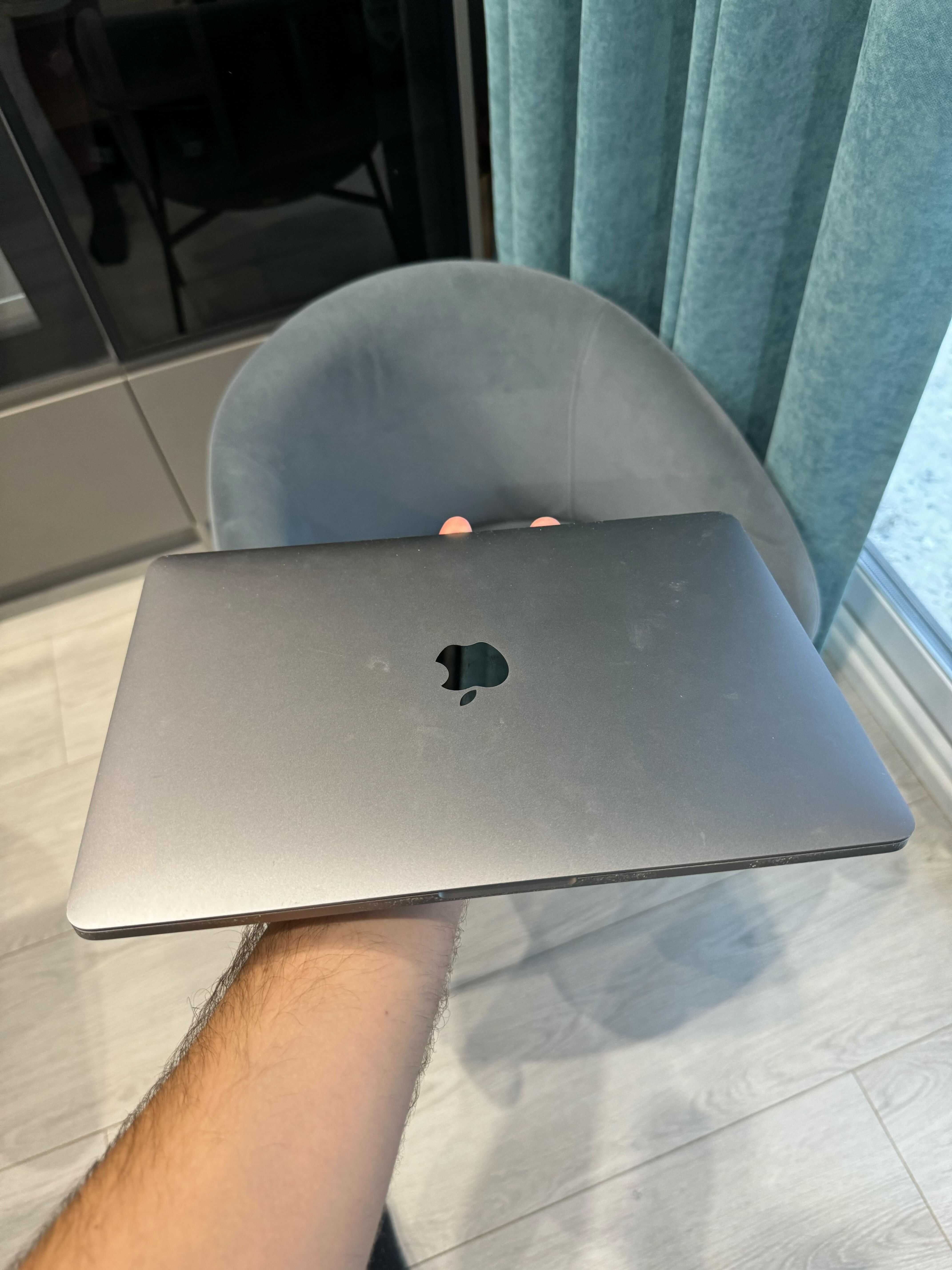 MacBook Pro 13, 2,9 GHz Intel Core i5, 512GB Touch Bar