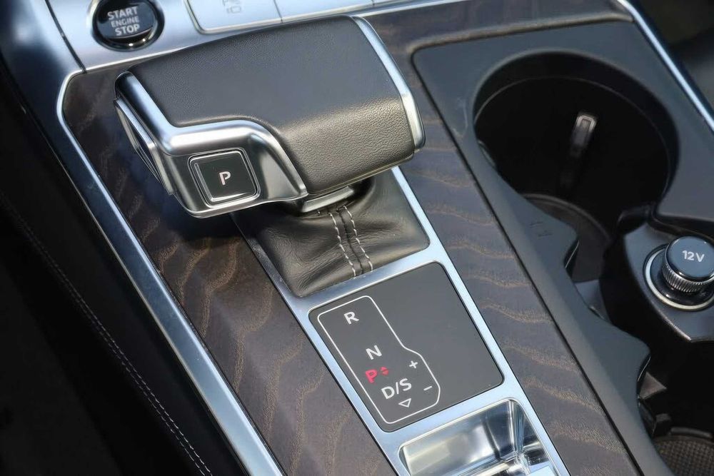 Audi A6 quattro Premium Plus      2022