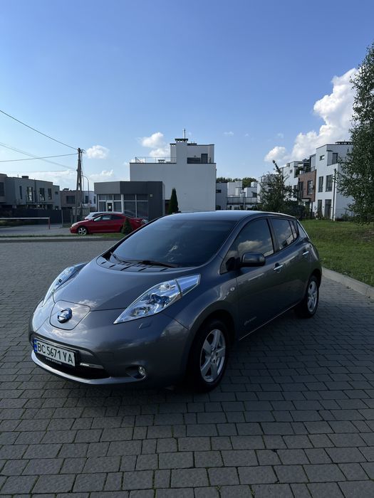 Nissan Leaf 24Kw.
