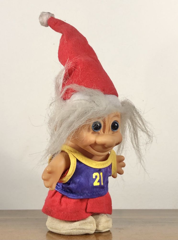 Oryginalny Troll Mikołaj Koszykarz figurka Russ Berrie retro zabawka