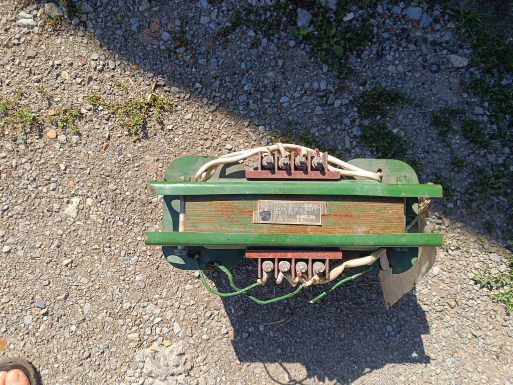 Трифазний трансформатор ТСЗИ-0,25 У3 (380/220В)