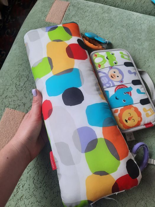 М'яка подушка для гри на животику Fisher-Price Піаніно (GJD27)