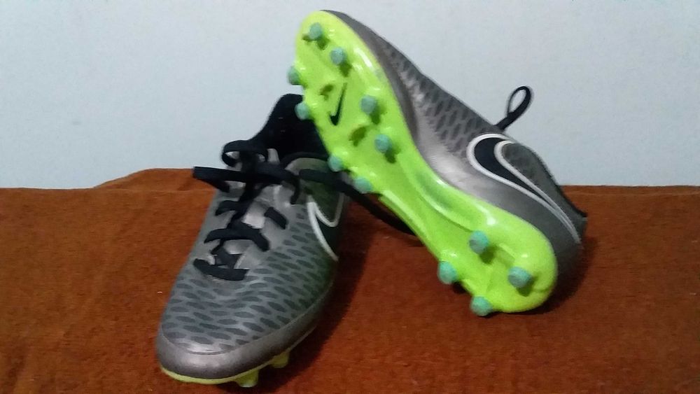 Копи, копочки, буци дитячі-Nike Magista -31/19
