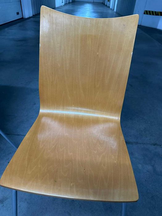 Mesa de cozinha com cadeiras