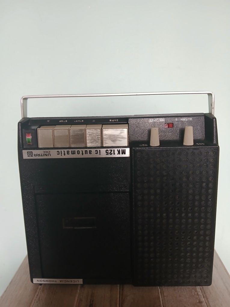 Magnetofon kasetowy Unitra MK125 z 1977 r Sprawny