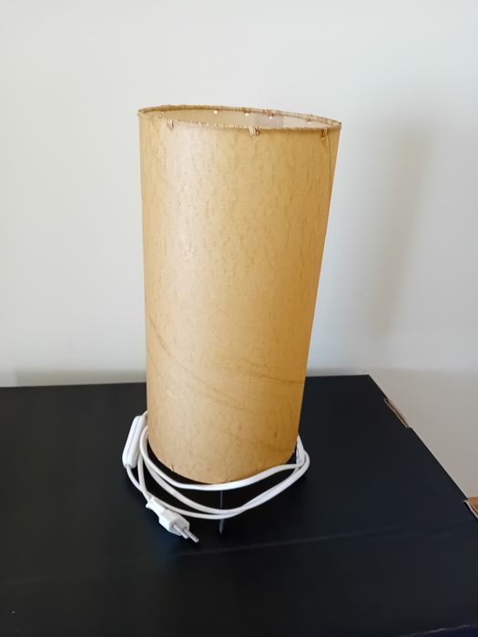 Candeeiro de mesa usado
