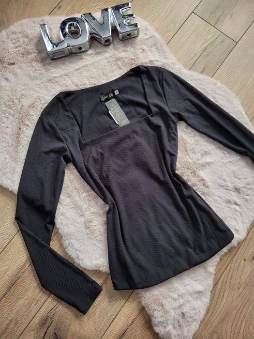 Czarna bluzka prążek kwadratowy dekolt Gold Lady polski producent