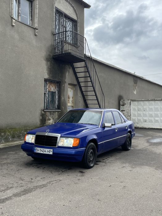 Продам mercedes w124