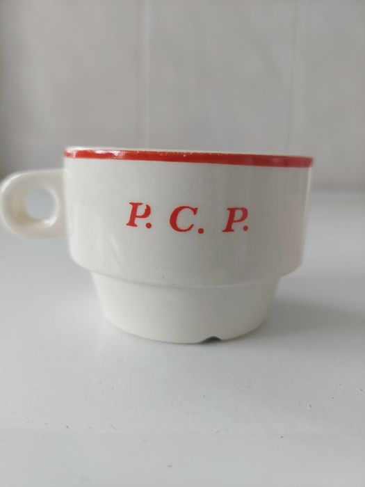 Chávena de café em muito bom estado.