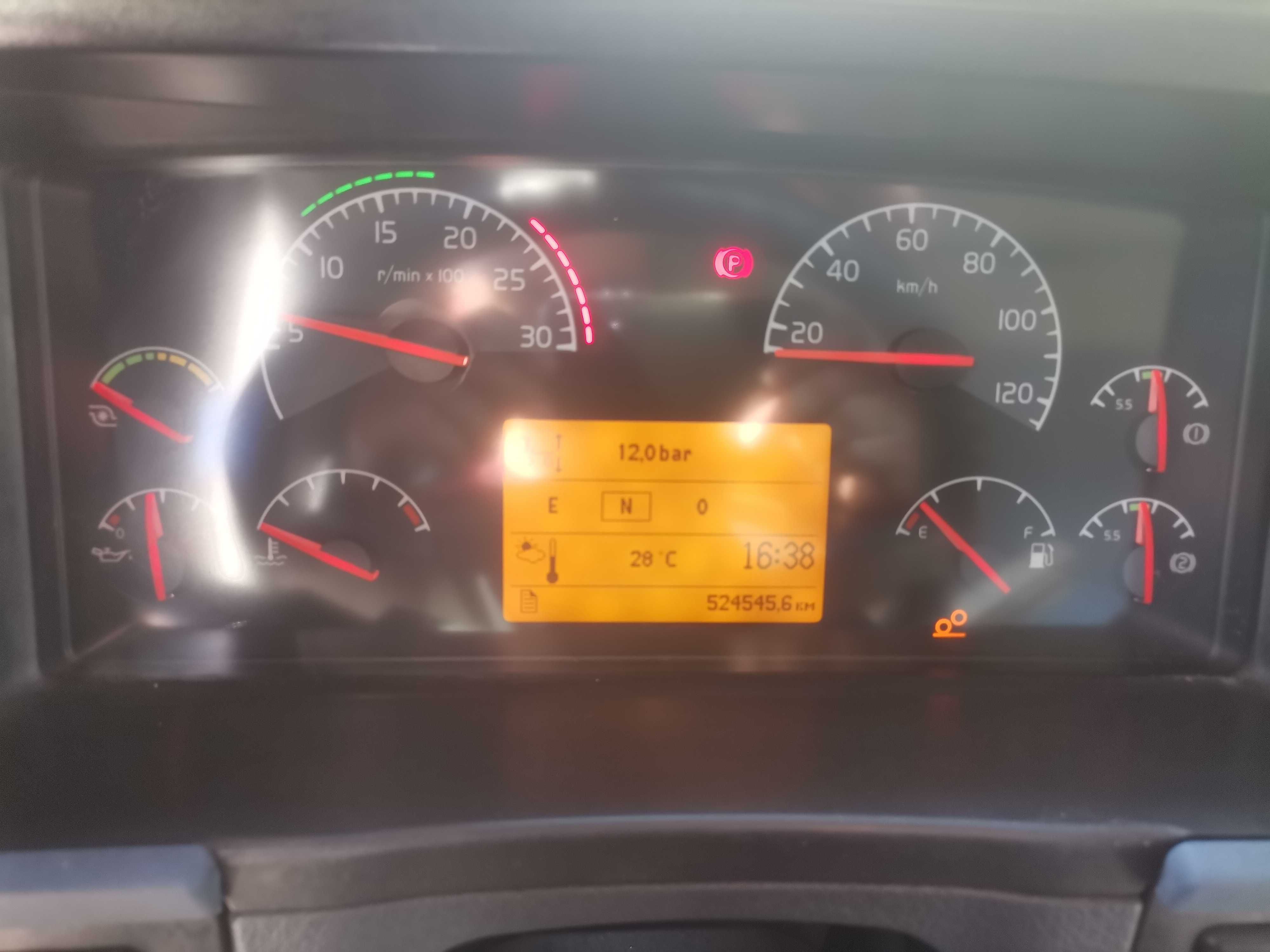 Samochód asenizacyjny Volvo FM300