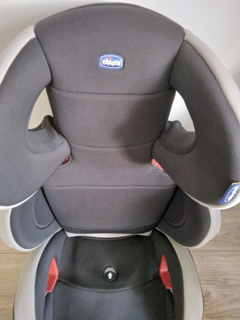Fotelik 15-36kg chicco