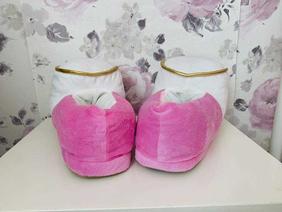 Kapcie, buty, pantofle Bryczek Piękna i Bestia Disney