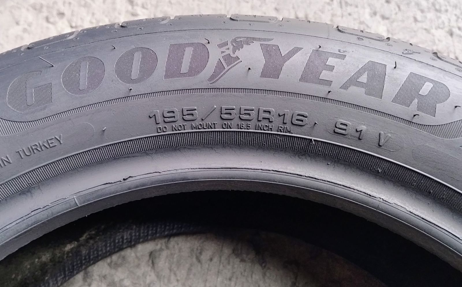 Шини літні R16 195/55 Good Year Efficient Grip Performance