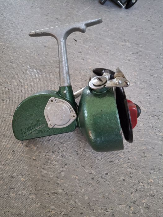 Stare kołowrotki wędkarskie