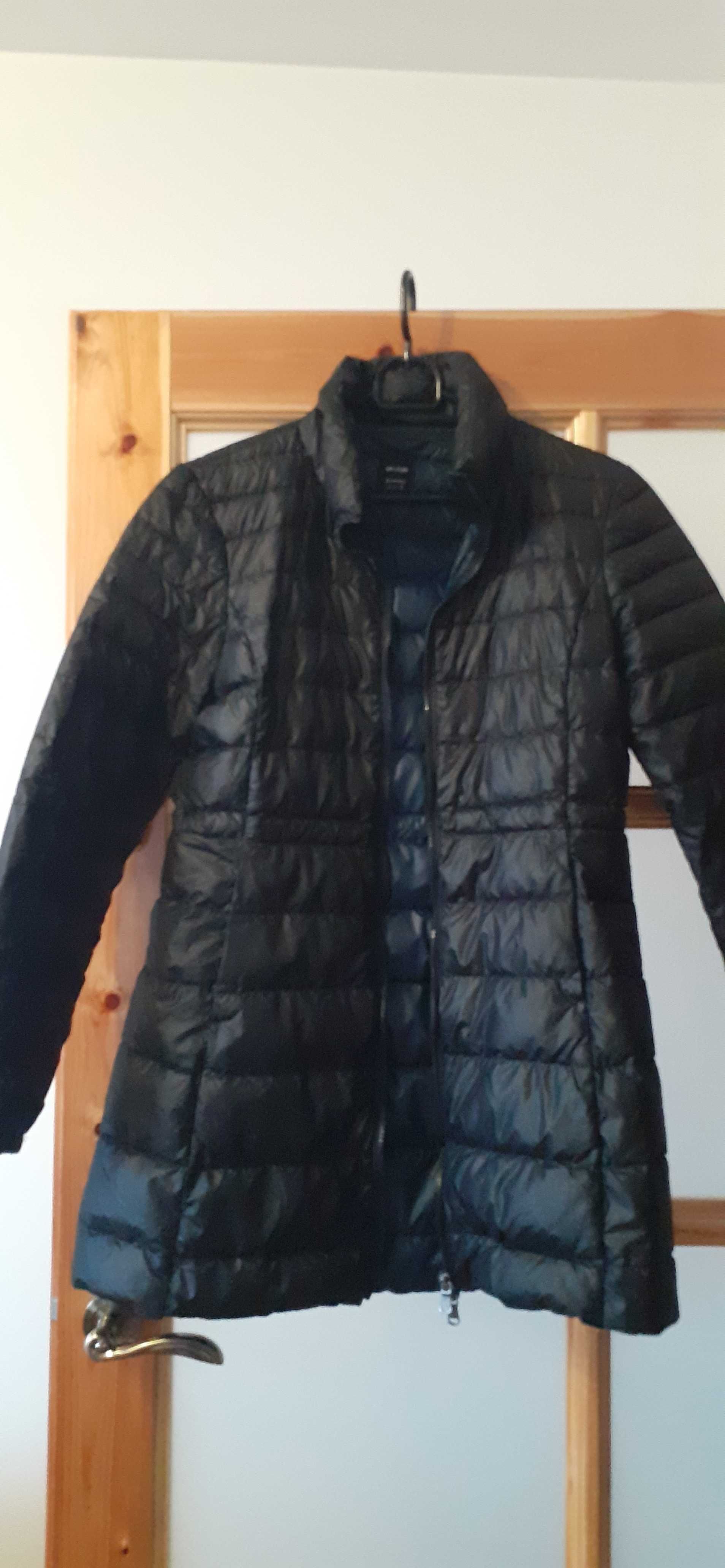 Lekka kurtka puchowa Stradivarius S