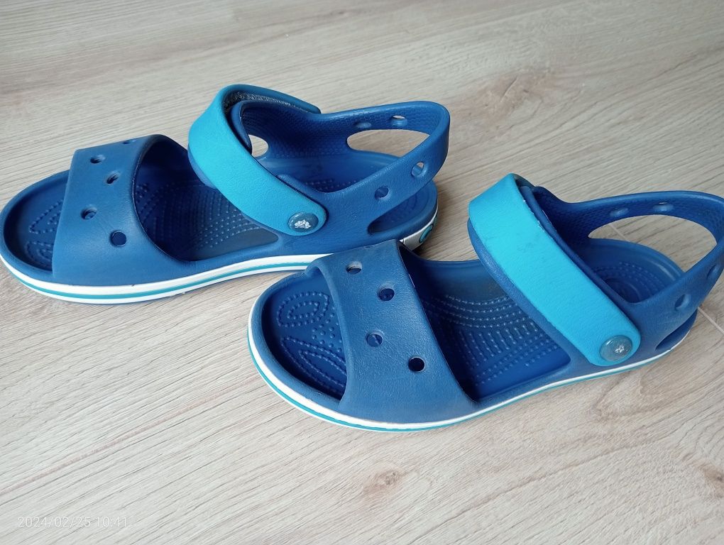 Sandały Crocs C13