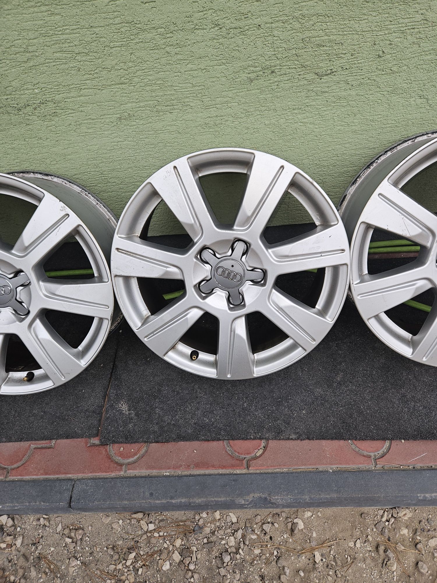 Sprzedam Alufelgi Orginalne Audi 5x112 17  A3 A4 A6 Q2 Q3