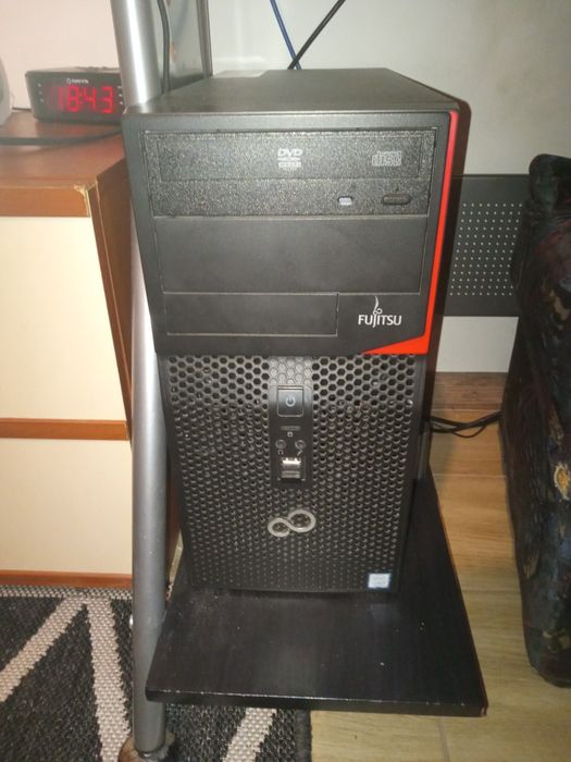 Sprzedam Komputer z RX 560 4 GB 16 GB Ram i5 6500