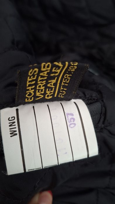 Casaca de pele preta Wing