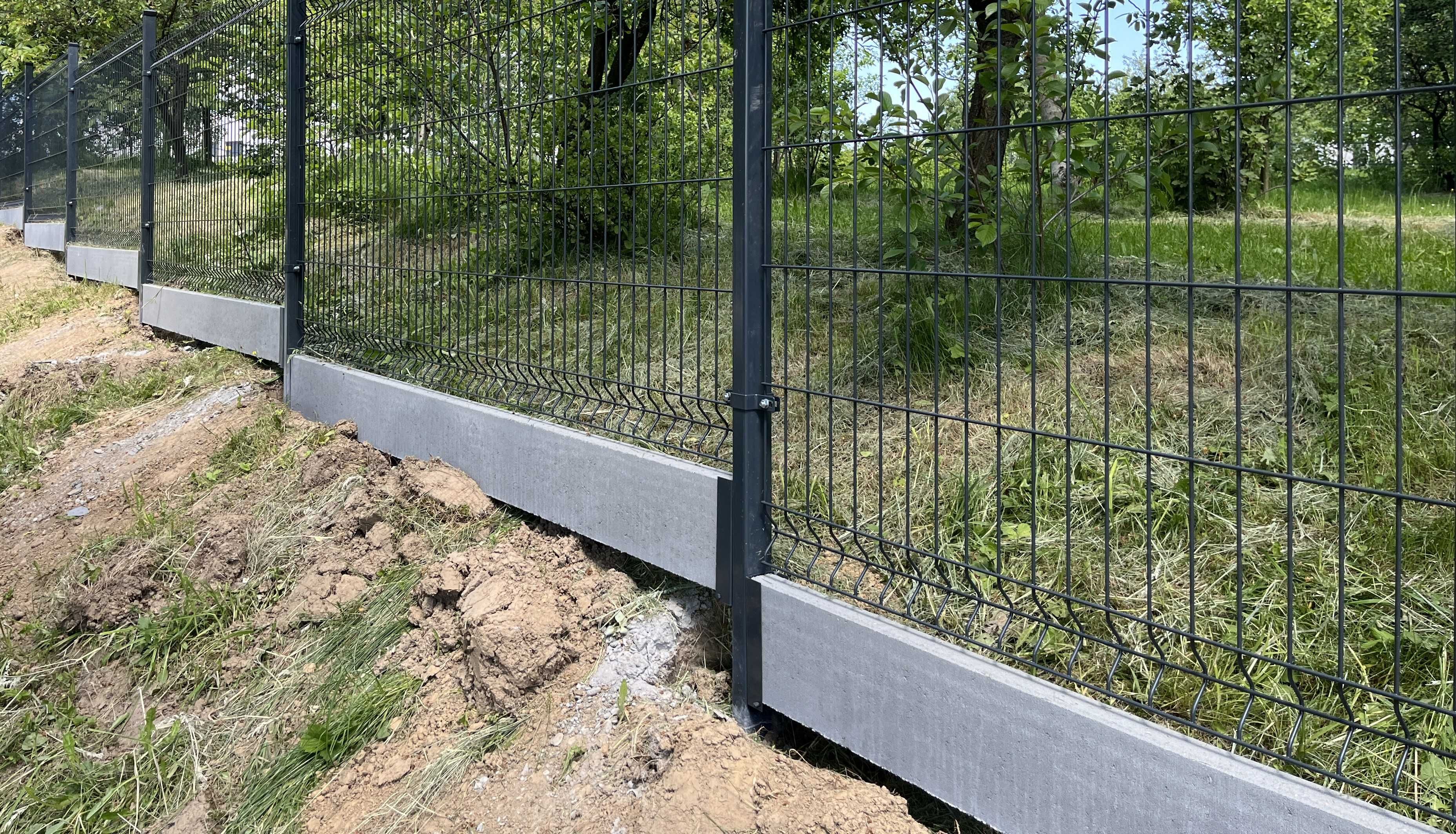 Komplet grodzenia Panelowego fi4 na wysokość 1,8 m 1mb