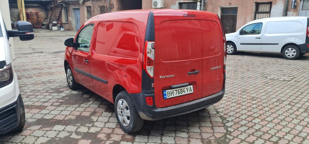 Renault Kangoo 33 квт с запасом хода до 250 км