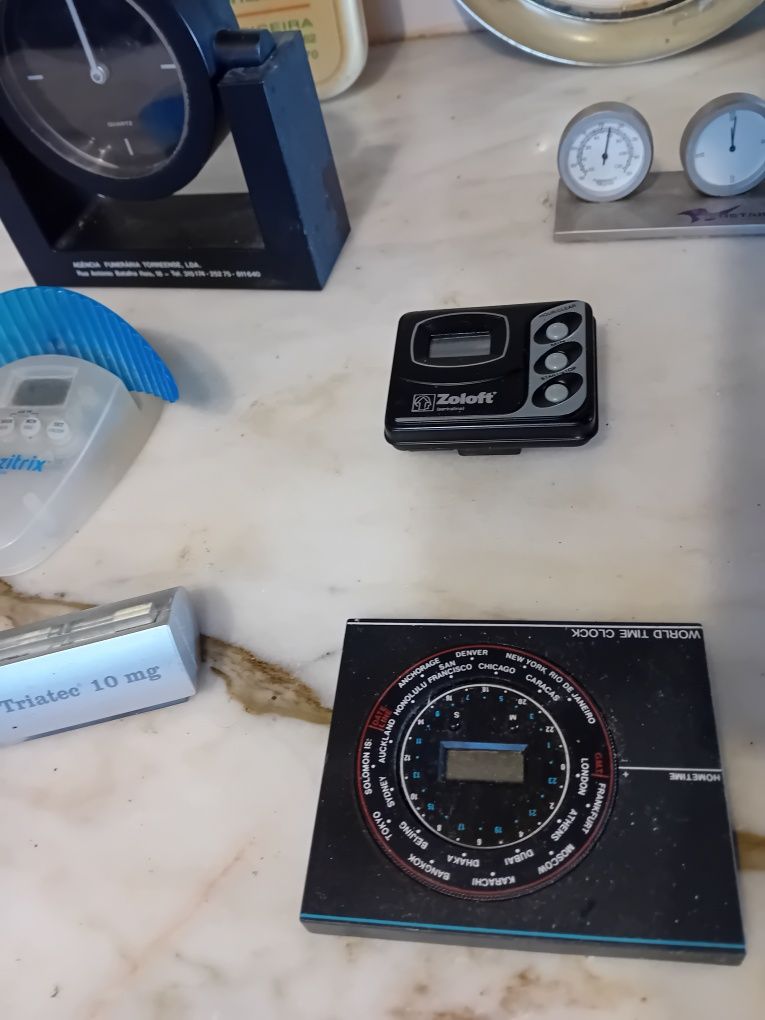 Conjunto de Relógios Diversos