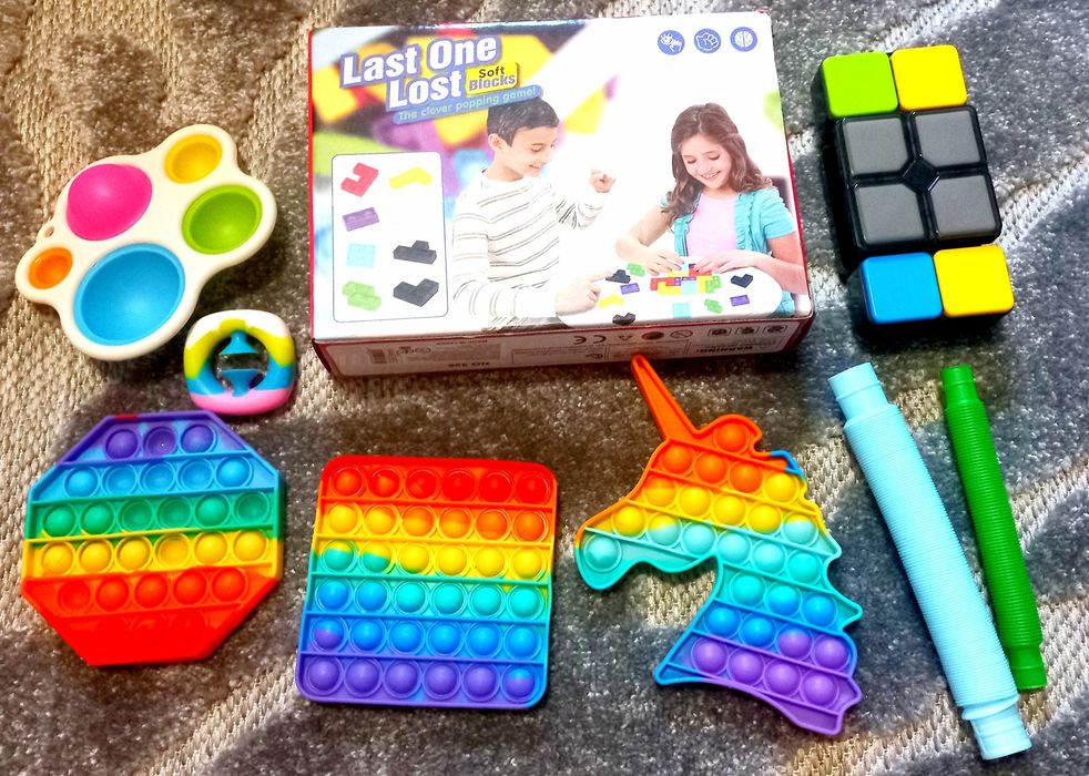 Pop It Поп іт Антистрес - конструктор  гра Сімпл Дімпл еспандер трубка