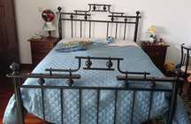 Cama casal com estrado e colchão