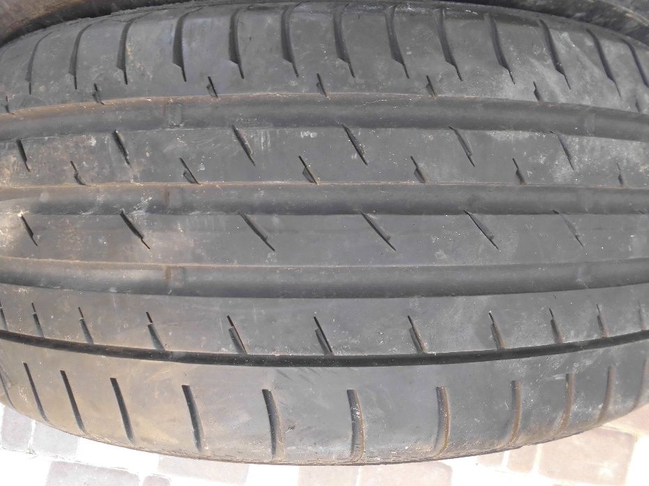 245/50 R18 RunFlat Continental