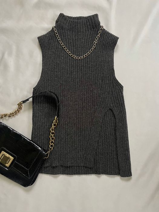 Стильний асиметричний жилет mango, трендовий сірий жилет