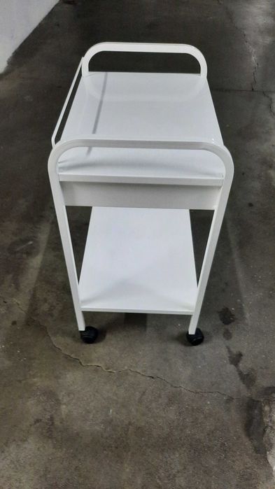 Carrinho médico com gaveta