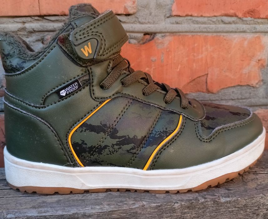 Дитяче підліткове якісне взуття Treksta, Everest, Nike, Merrell