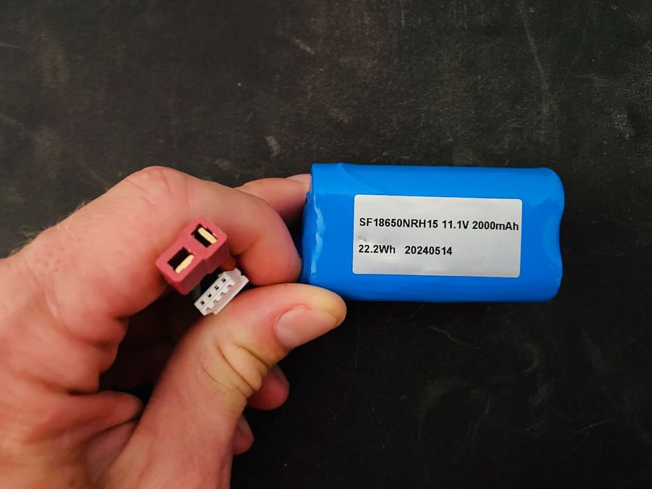 Baterias LiPo for RC Batteries 3S and a charger for sale