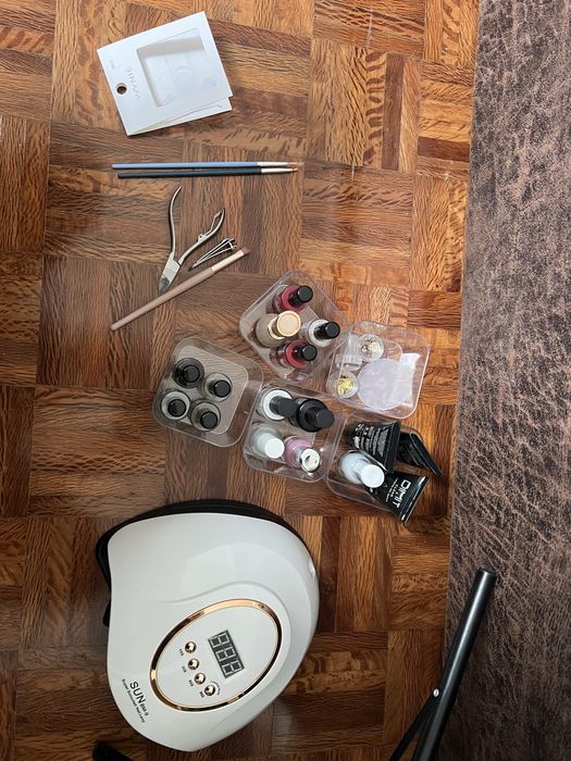 Kit unhas - vernizes cabine alicate e folhas de ouro