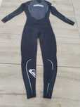 Fato de surf quicksilver L muito bom