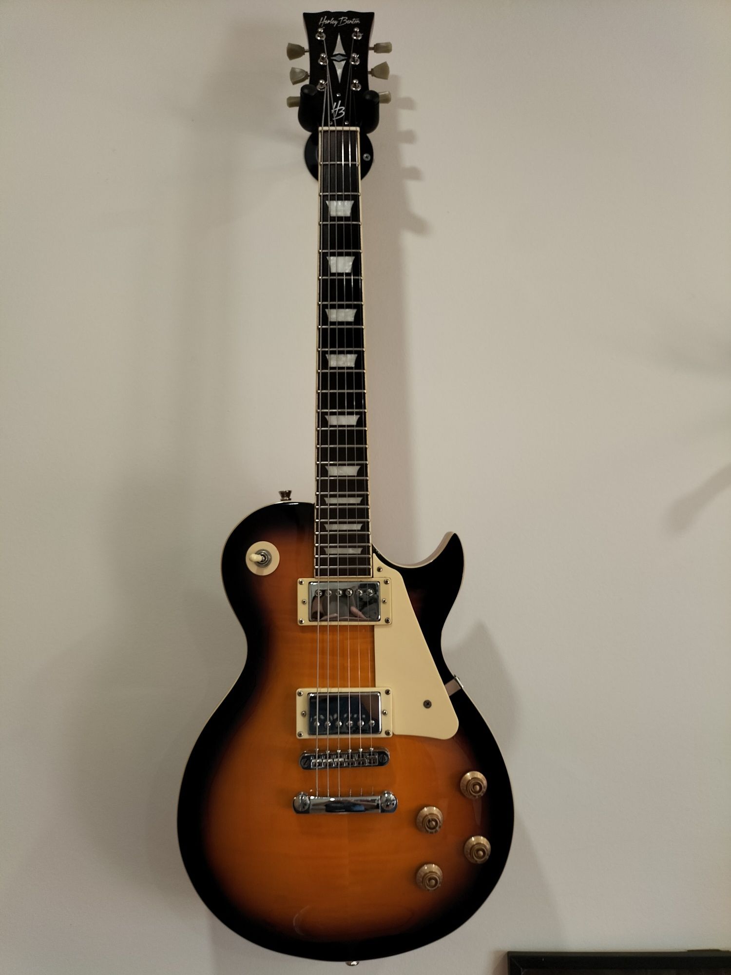 Amplificador Blackstar, Guitarra Harley Benton,Vox