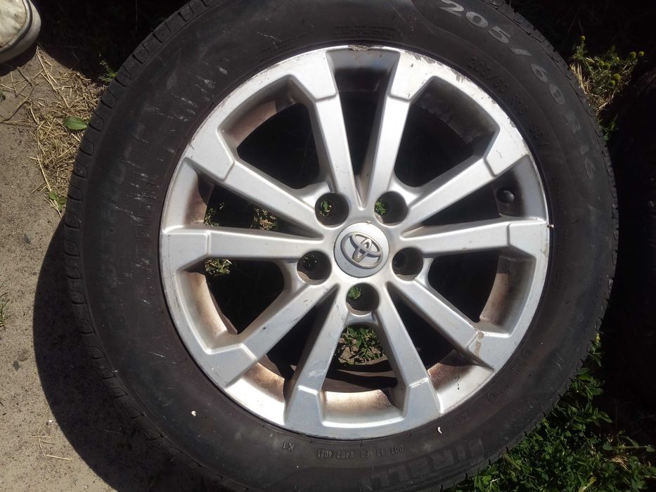 toyota verso 09-18 felgi aluminiowe komplet 16 5x114,3
