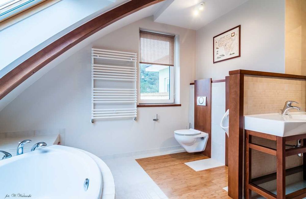 Bezrzecze, 1-poziom., 2 piętro 156m2 + 2 x m.postoj. w hali garażowej