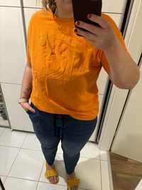 Tshirt pomaranczowy z wzorem