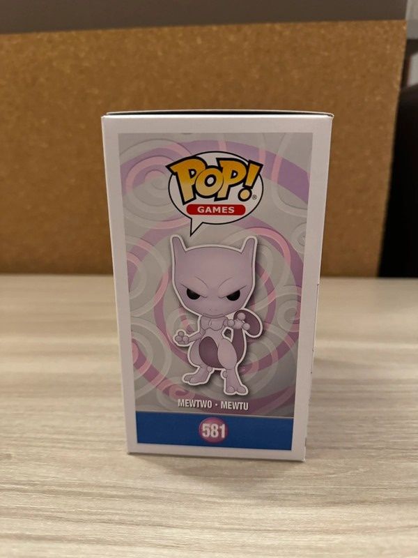 Funko Pop Mewtu/ Mewtwo 581 - Pokemon