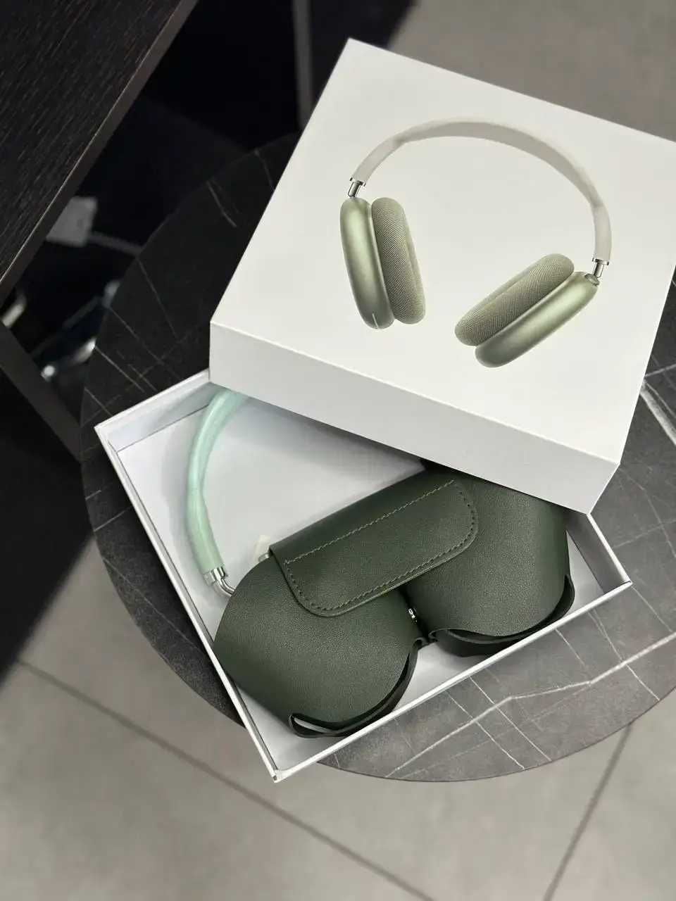 Безпровідні навушники Apple AirPods Max різні кольори